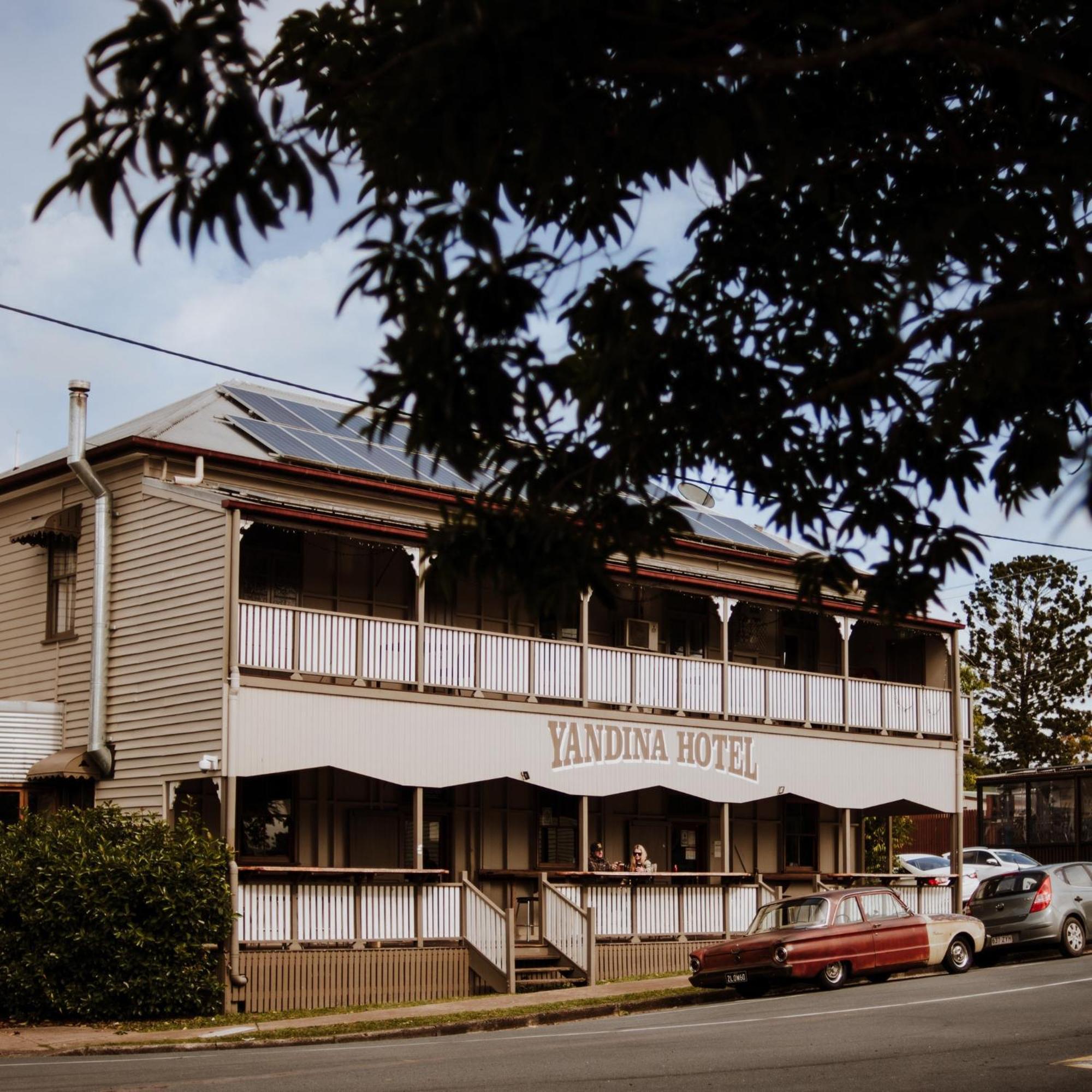 Yandina Hotel Kültér fotó